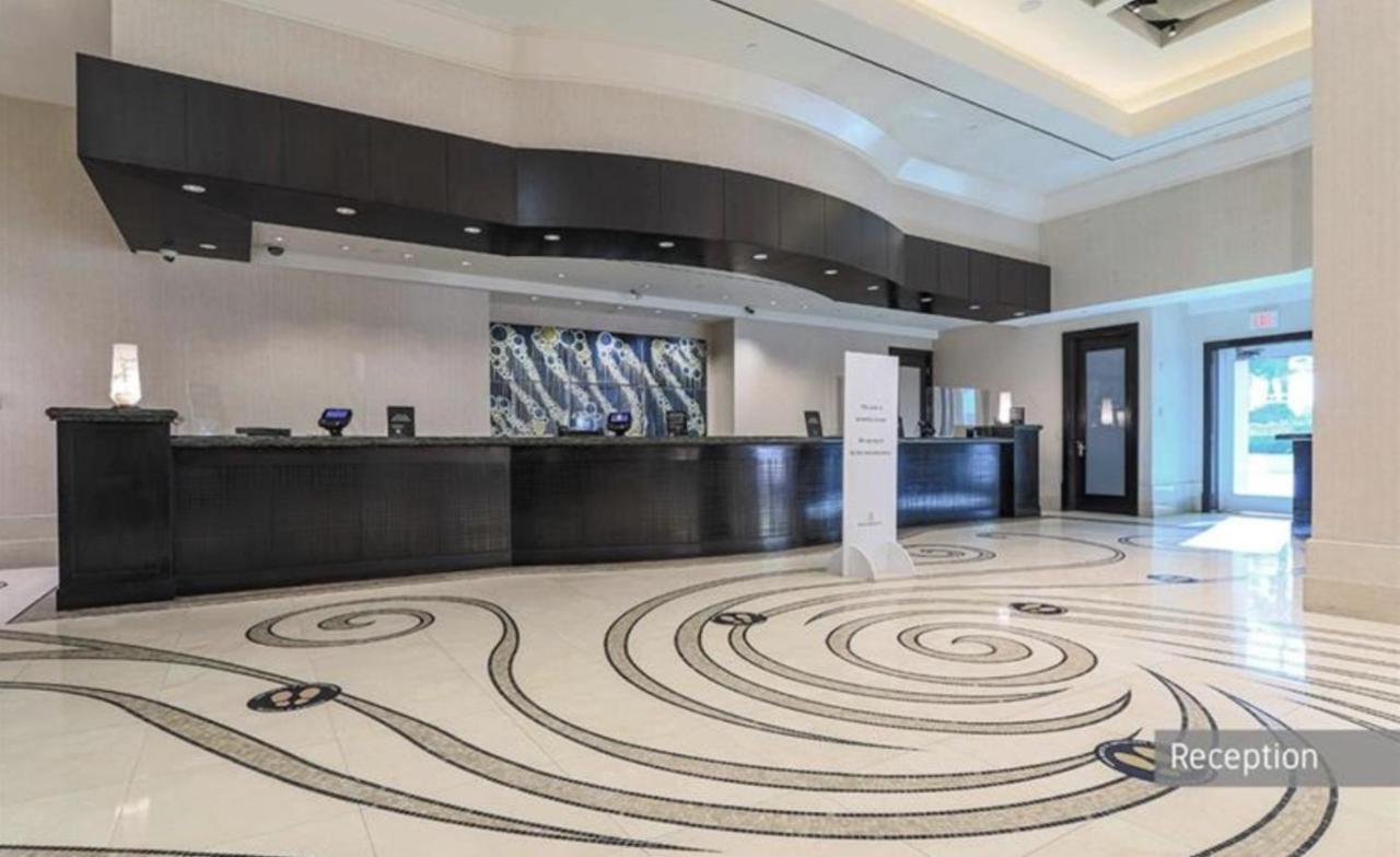 Balcony Full Strip View Suite Mgm Signature Free Valet Las Vegas Exterior foto